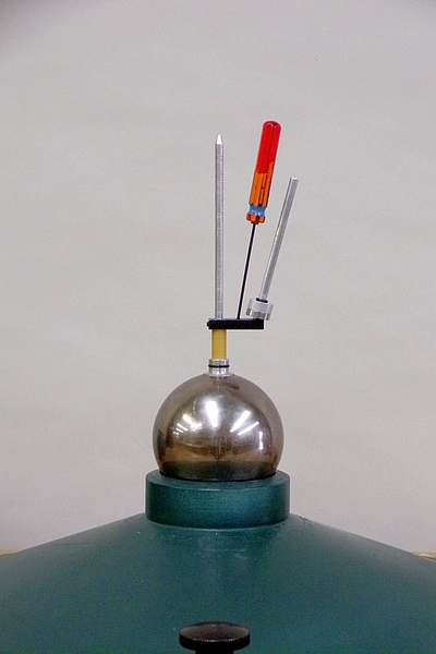 Off-axis mass holder